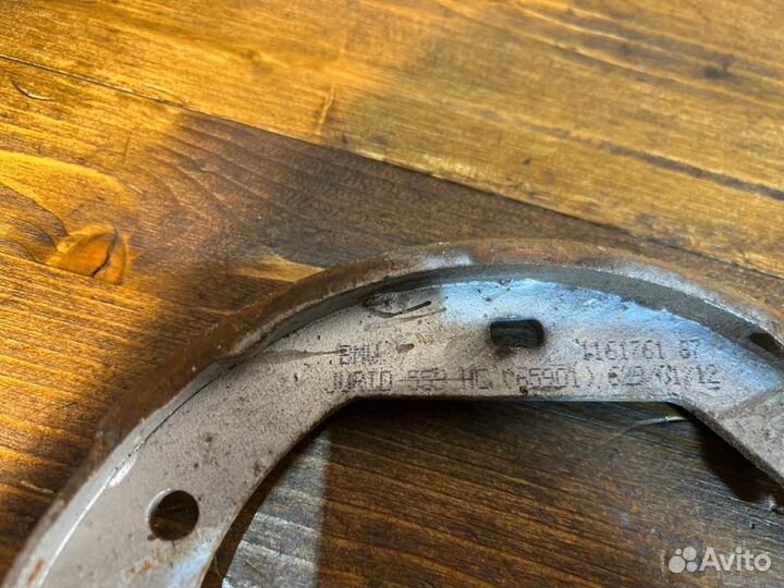 Колодки ручника задние Bmw X1 E84 N20B20 2012