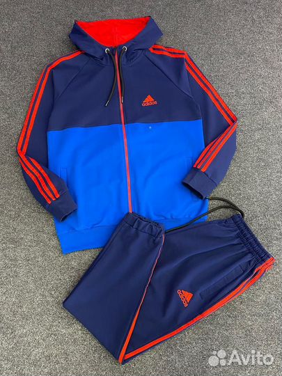 Спортивный костюм adidas