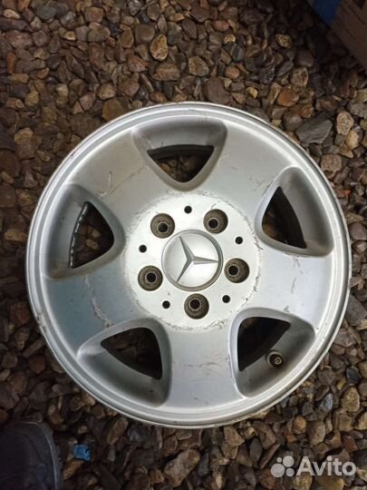 Литой диск на mercedes А класс 1999