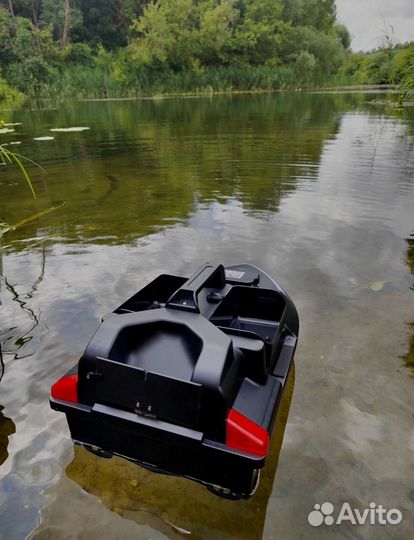 Прикормочный кораблик V020Y