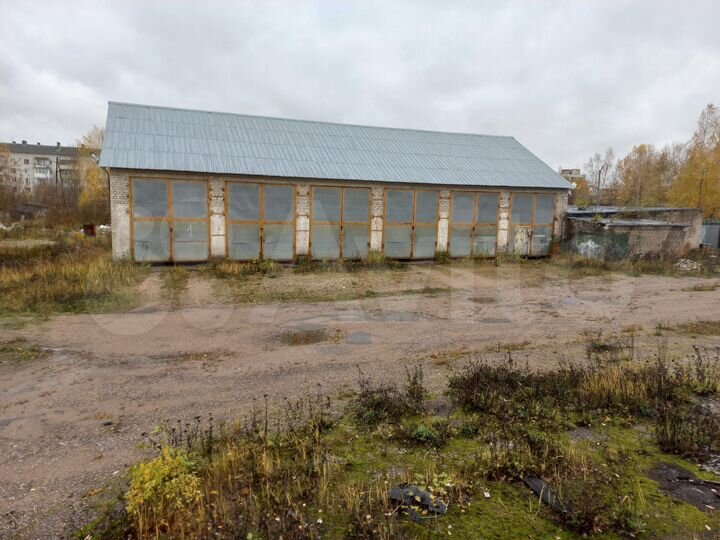 Гараж, > 30 м²