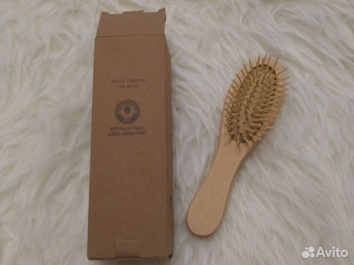 Деревянная расчёска