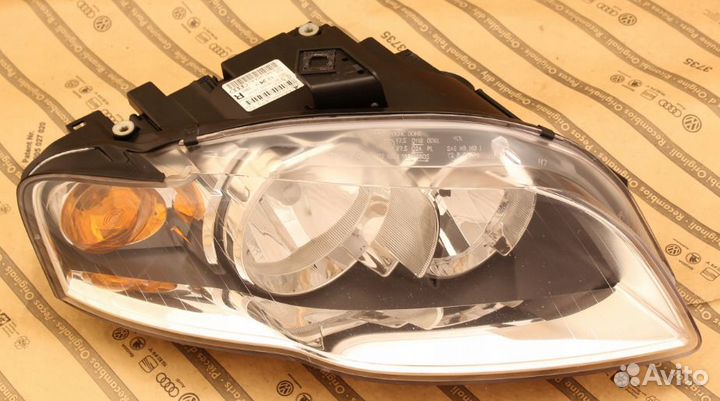 Фара правая audi A4 B7 8E0 04-08