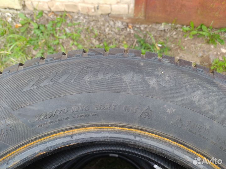 Matador MP 50 Sibir Ice SUV 225/70 R16 102T