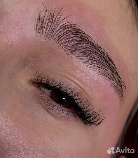 Наращивание ресниц брови