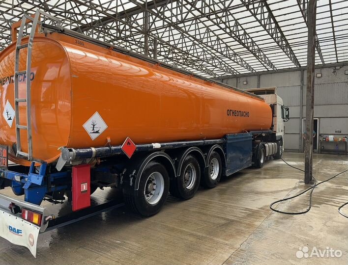 DAF 95XF430 с полуприцепом, 2005