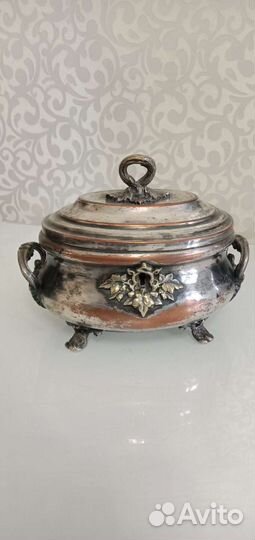 Медная шкатулка