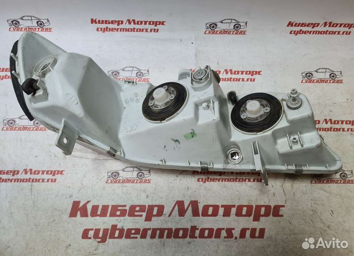 Фара передняя правая honda: accord viii 03