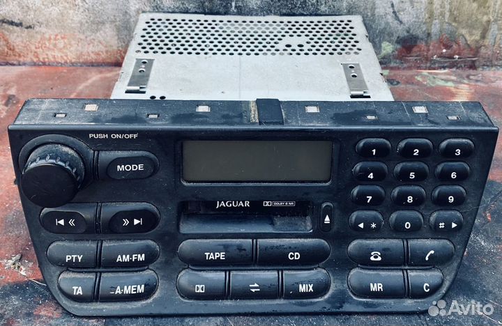 Запчсти на Ягуар XJ308