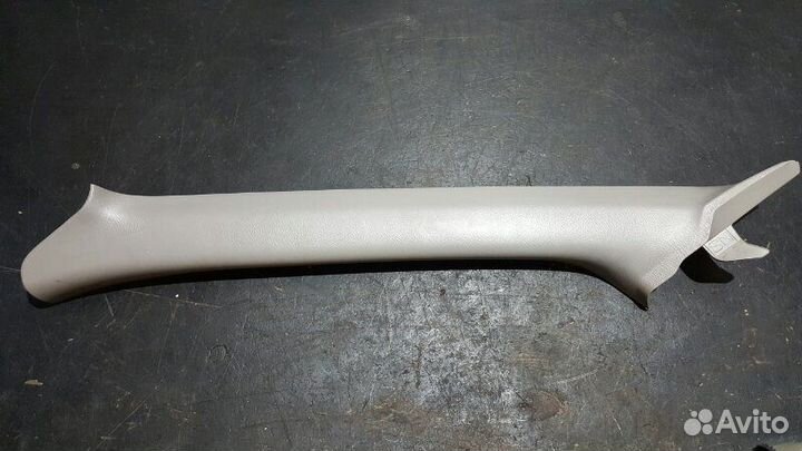 Накладка стойки салона передняя левая Subaru