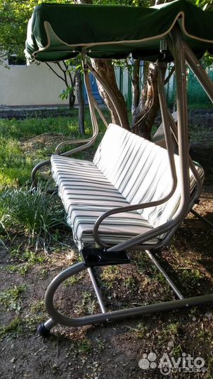 Садовые качели, новые, много