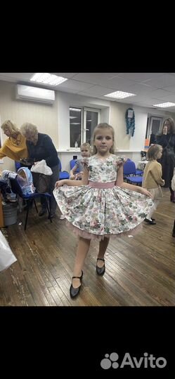 Платье нарядное для девочки