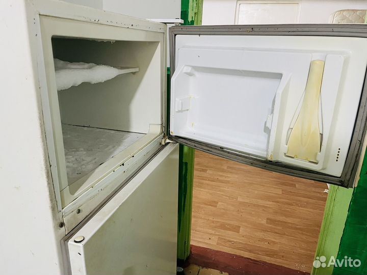 Холодильник бу