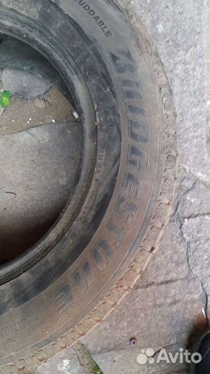 Bridgestone Ice Cruiser 7000 225/70 R16
