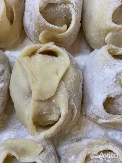 Пельмени, вареники, манты,голубцы домашние.салаты