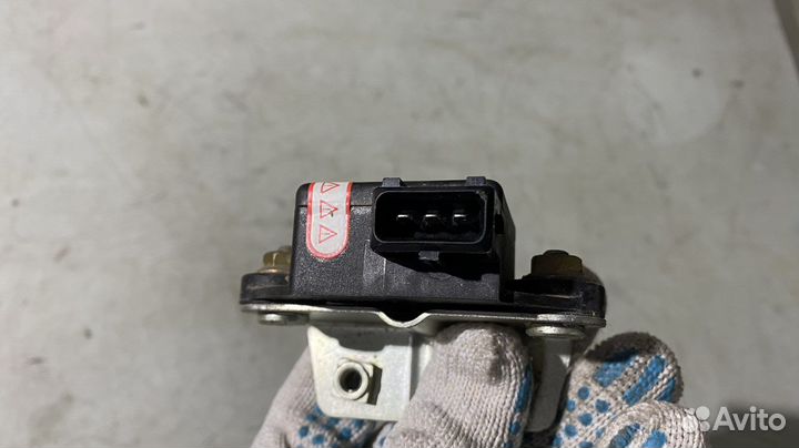 Датчик ускорения Mercedes Benz W140