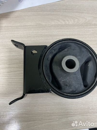 Подушка двигателя toyota. опора.vitz,probox,yaris