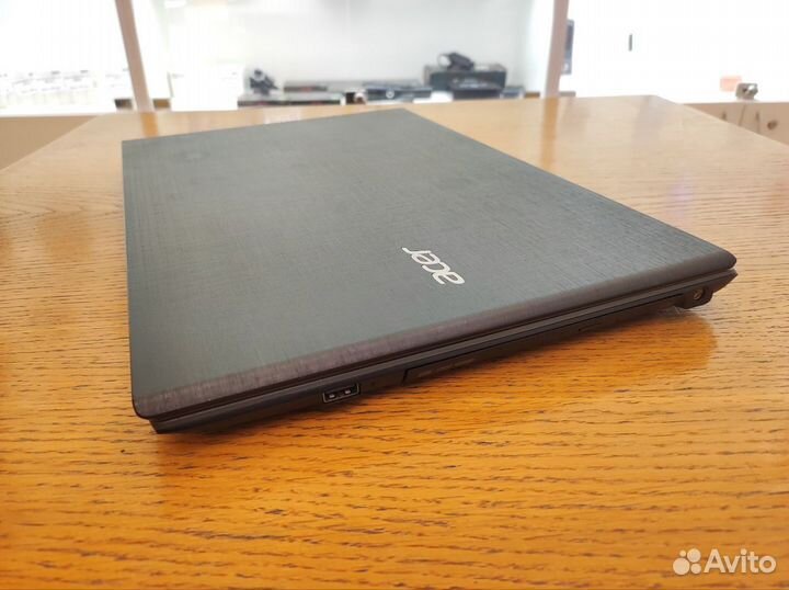 Ноутбук Acer E5-573G-31V3