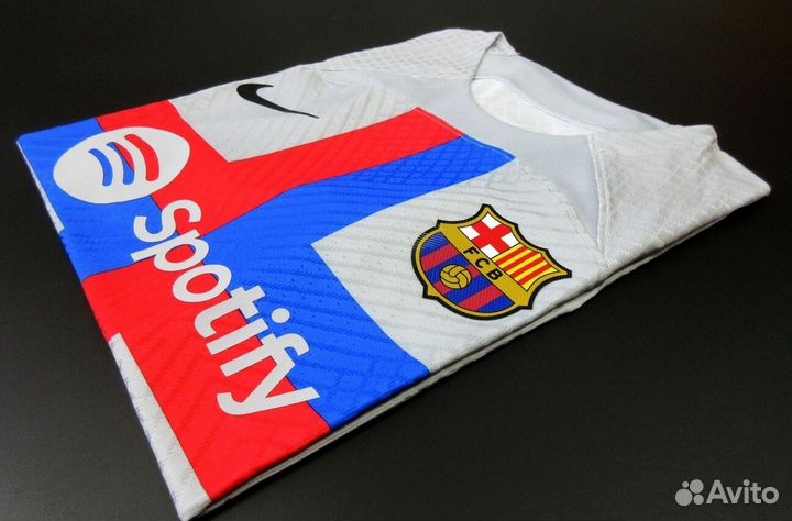 Форма третья гостевая Барселона