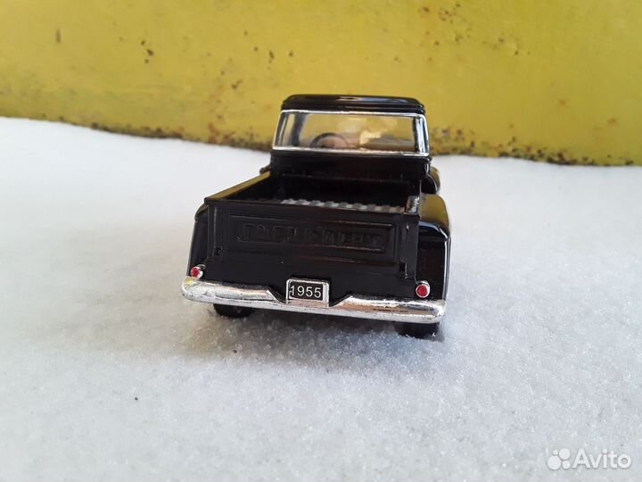 Chevrolet 3100 1:43