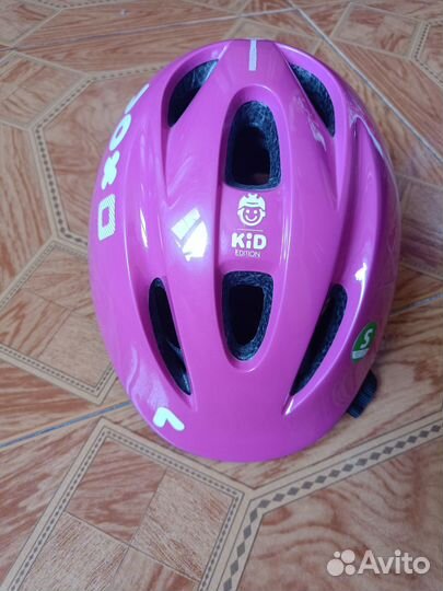 Шлем и защита на локти и колени