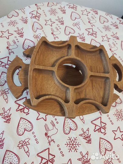 Столик для вина и шампанского.Дуб