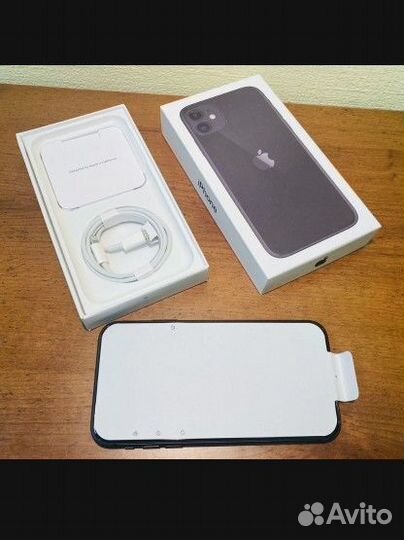 iPhone 11, 64 ГБ