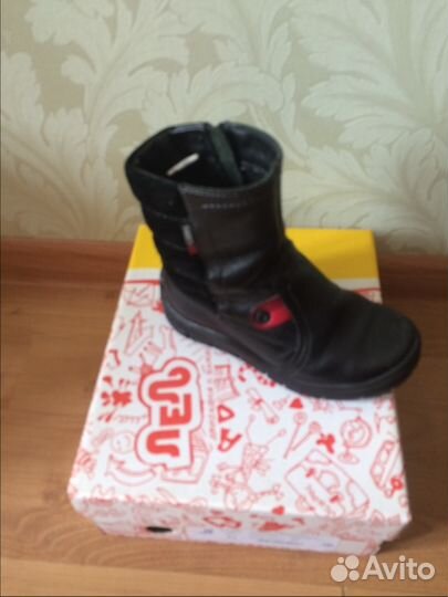 Продам обувь весна - очень 27 размер