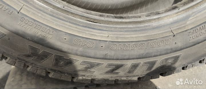 Bridgestone Blizzak Revo GZ 205/55 R16 91S