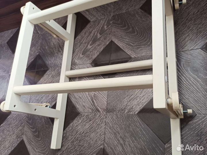 Маятник для круглой кровати