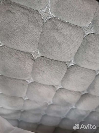 Автомобильные чехлы, новые, универсальные