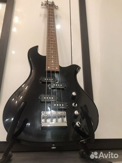 Бас гитара B.C. Rich Platinum Series