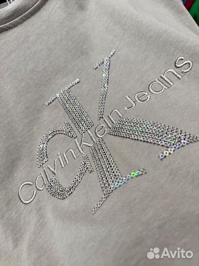 Продам одежду