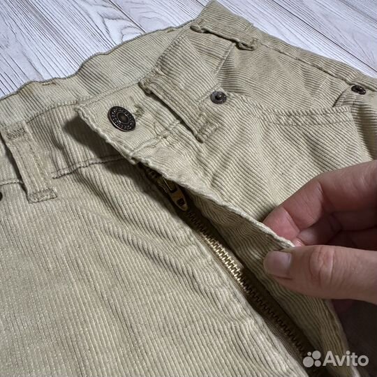 Штаны женские вельвет Levis на W26