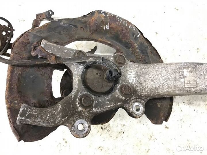 Кулак в сборе передний правый Lexus Gs300