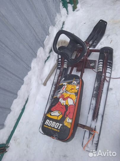 Детский снегокат бу