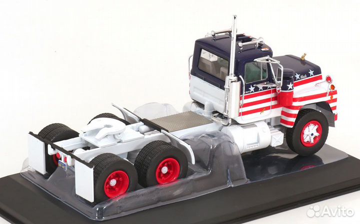 1/43 1966 Mack R-Series Stars & Stripes Ixo TR178