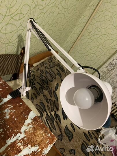 Лампа настольная