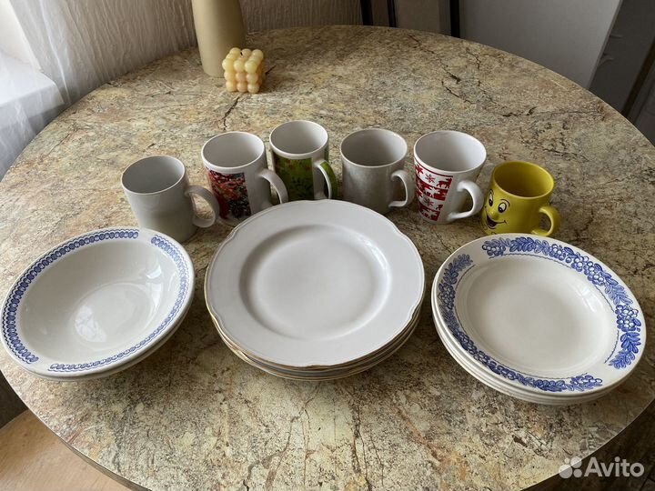 Тарелки фарфоровые