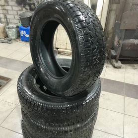 Yokohama Ice Guard IG70 215/70 R16