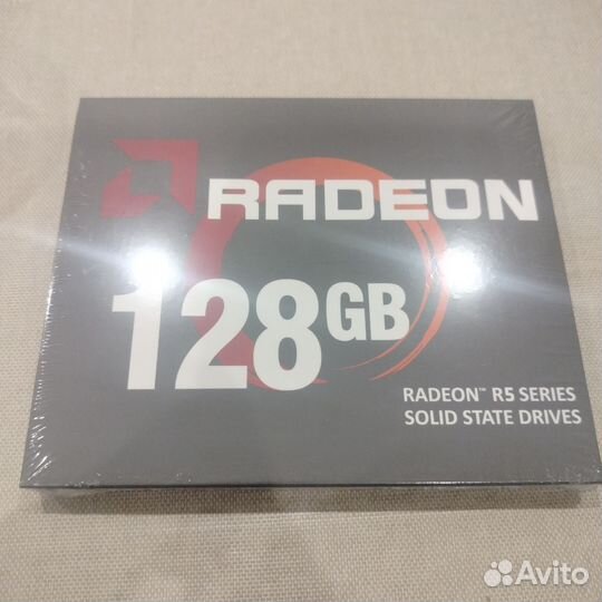 Ssd AMD Radeon R5 240Gb