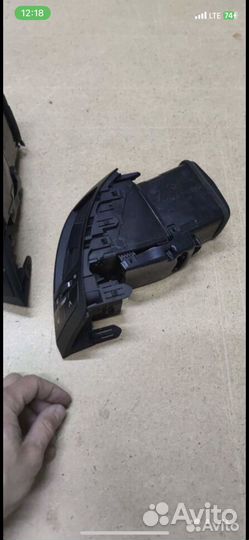 Дефлекторы воздуховода крузак 200