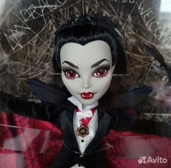 Кукла Монстер Хай Дракула Скулектор В наличии