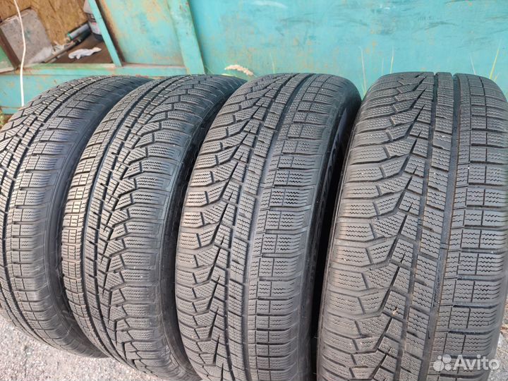 Hankook Winter I'Cept Evo2 W320A SUV 225/60 R18