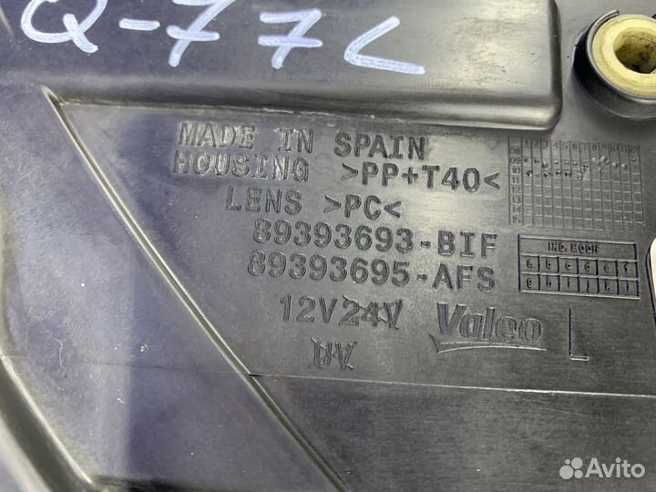 Фары передняя левая ксенон Audi Q7 с 2009 рест