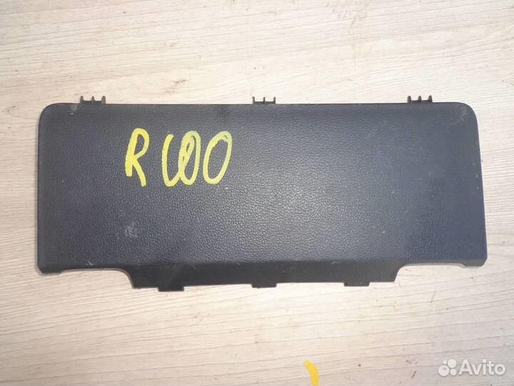 Крышка блока предохранителей VW Polo 5