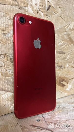 Телефон iPhone 7