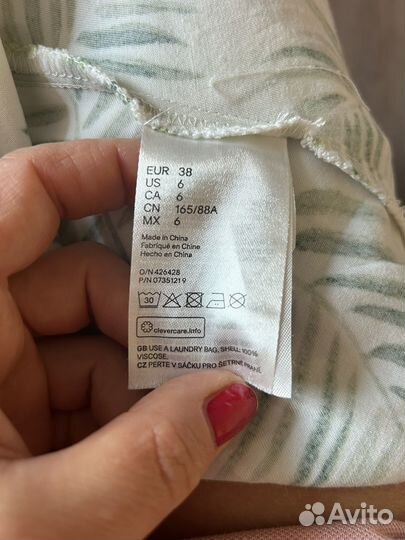 Платье H&M р. 38(маркировка) вискоза