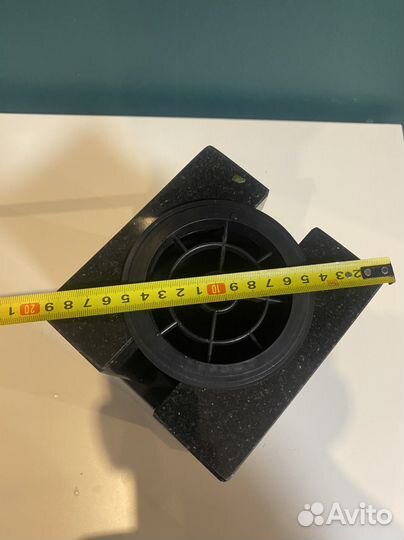 Вазы из гранита