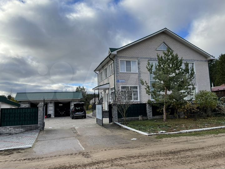 Коттедж 223,4 м² на участке 20 сот.